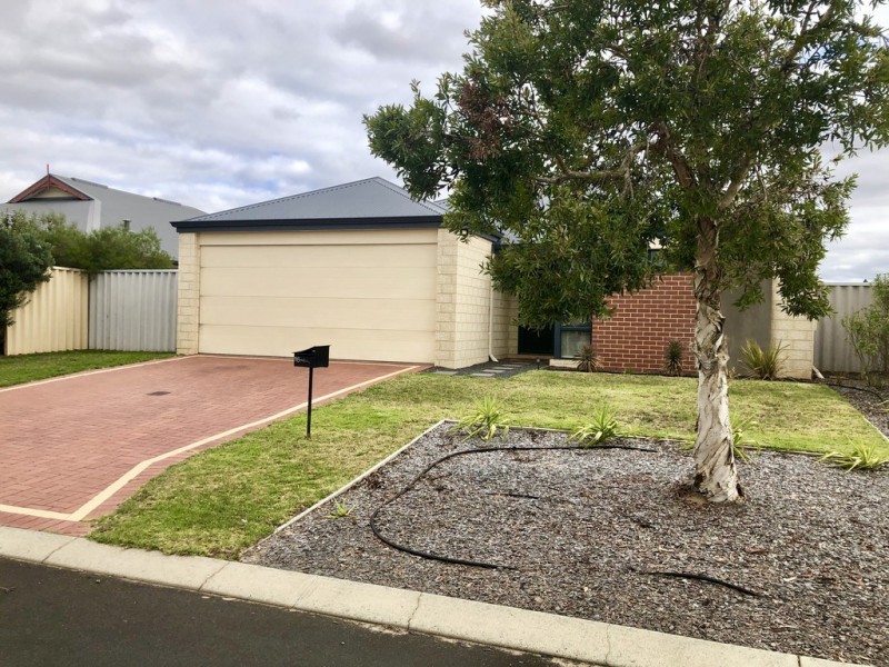 16 Provincia Parade, Yalyalup WA 6280
