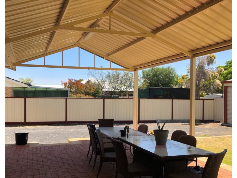 14 Henley Drive, East Bunbury WA 6230