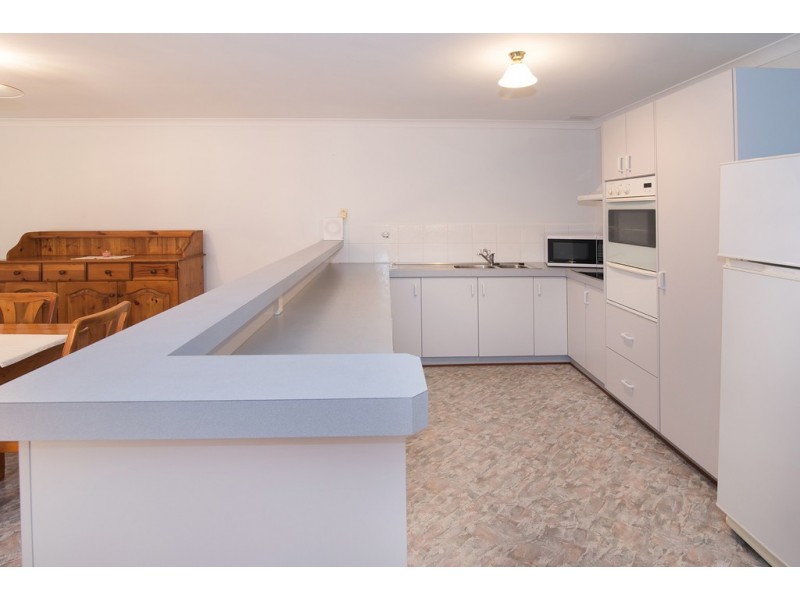 98 Peel Terrace, Busselton WA 6280