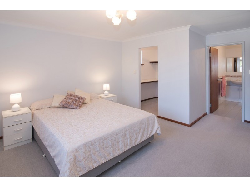 98 Peel Terrace, Busselton WA 6280