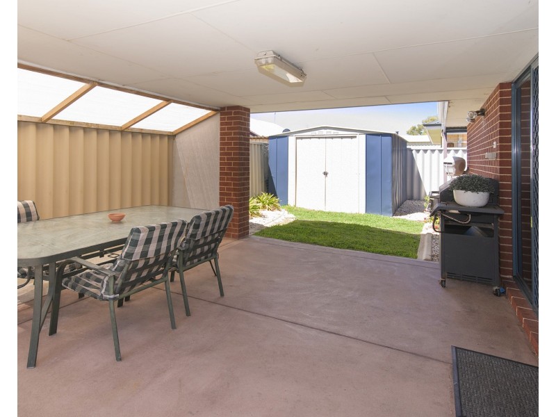 25 Currawong Drive, Broadwater WA 6280