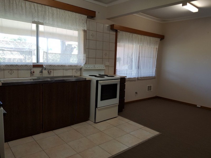 6 Abbey Street, West Busselton WA 6280