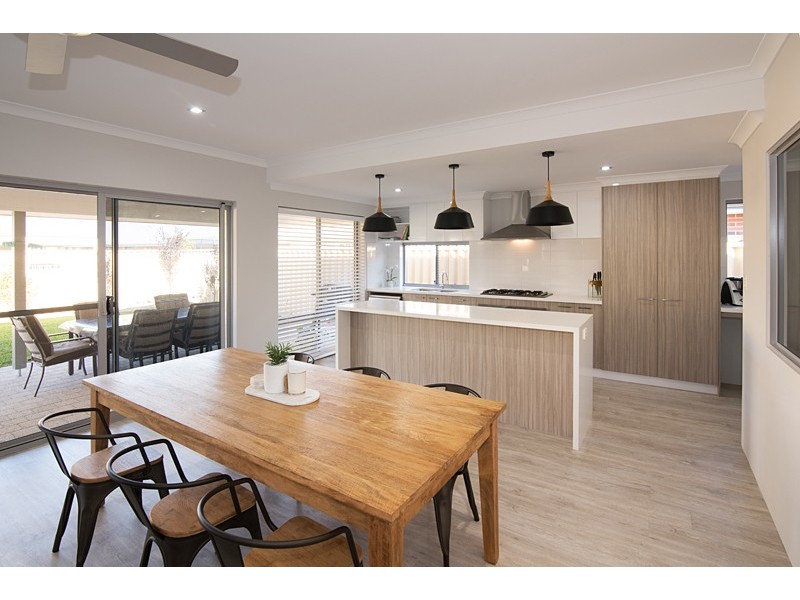 9 Pertuis Way, Yalyalup WA 6280