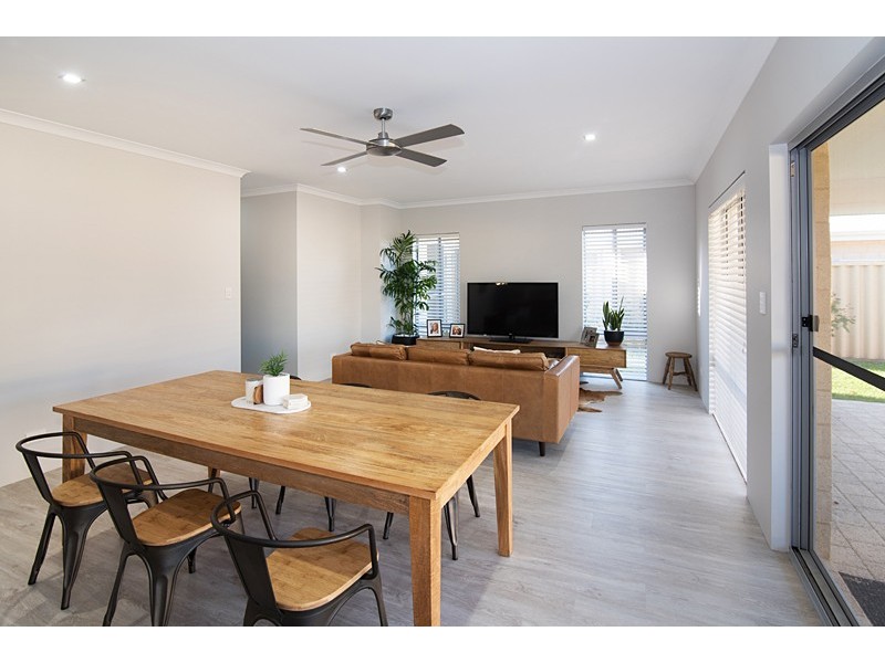 9 Pertuis Way, Yalyalup WA 6280