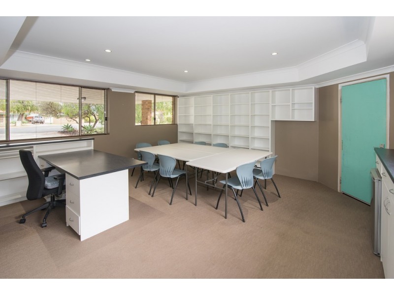 9 Salmon Close, West Busselton WA 6280