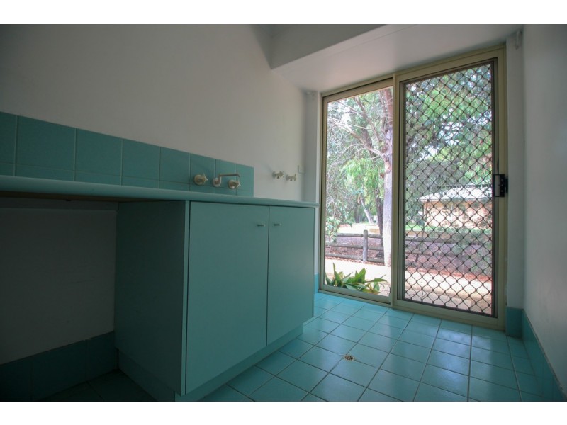 6 Kalgaritch Avenue, West Busselton WA 6280