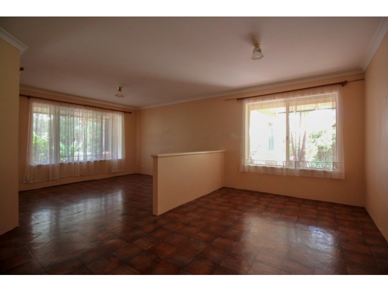 6 Kalgaritch Avenue, West Busselton WA 6280