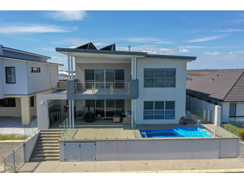 9 Windward Green, Geographe WA 6280