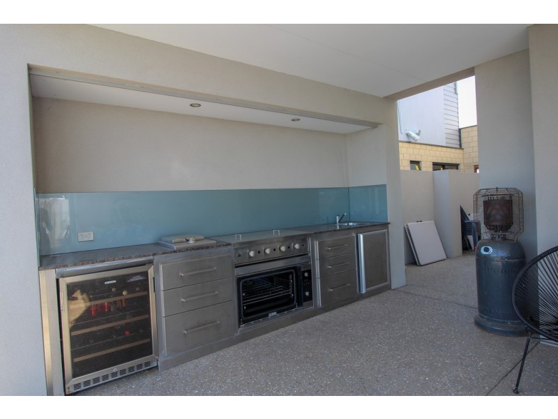 9 Windward Green, Geographe WA 6280