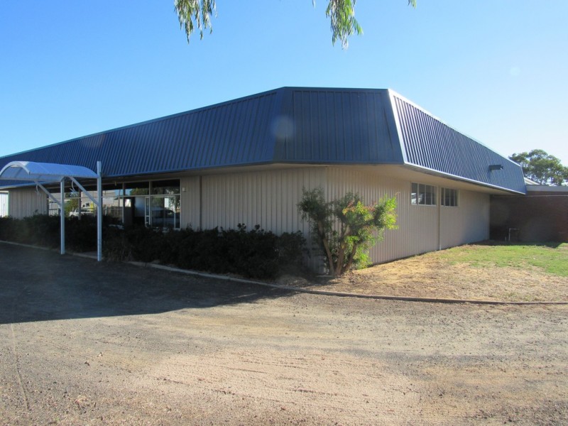 8 Wright Street, Busselton WA 6280
