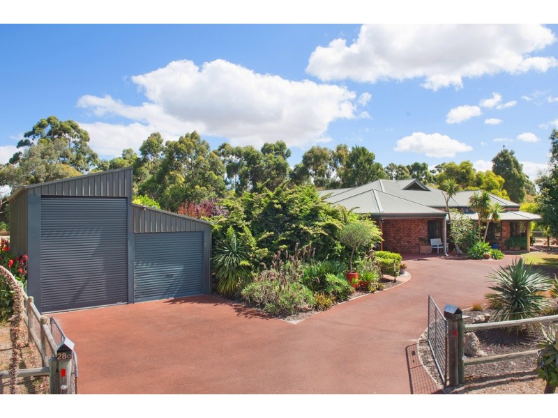 28 Kalgaritch Avenue, West Busselton WA 6280