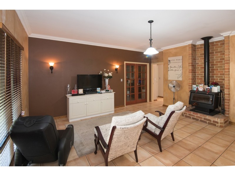 28 Kalgaritch Avenue, West Busselton WA 6280