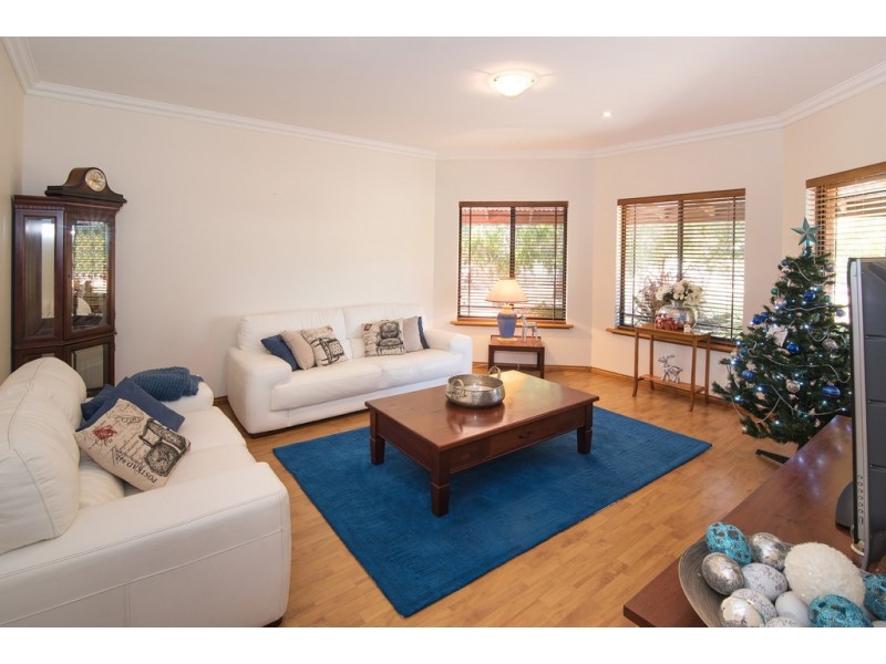 28 Kalgaritch Avenue, West Busselton WA 6280
