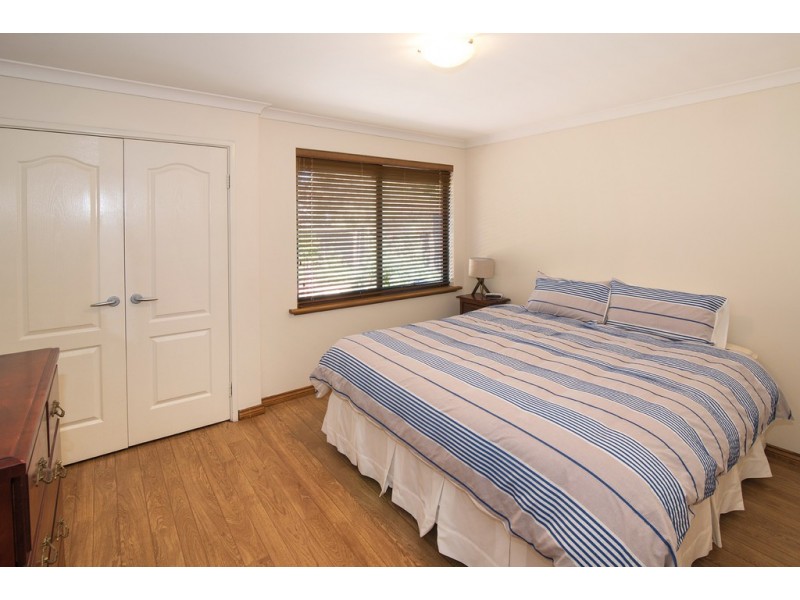 28 Kalgaritch Avenue, West Busselton WA 6280