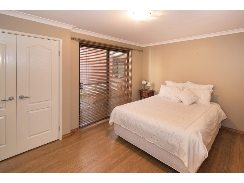 28 Kalgaritch Avenue, West Busselton WA 6280