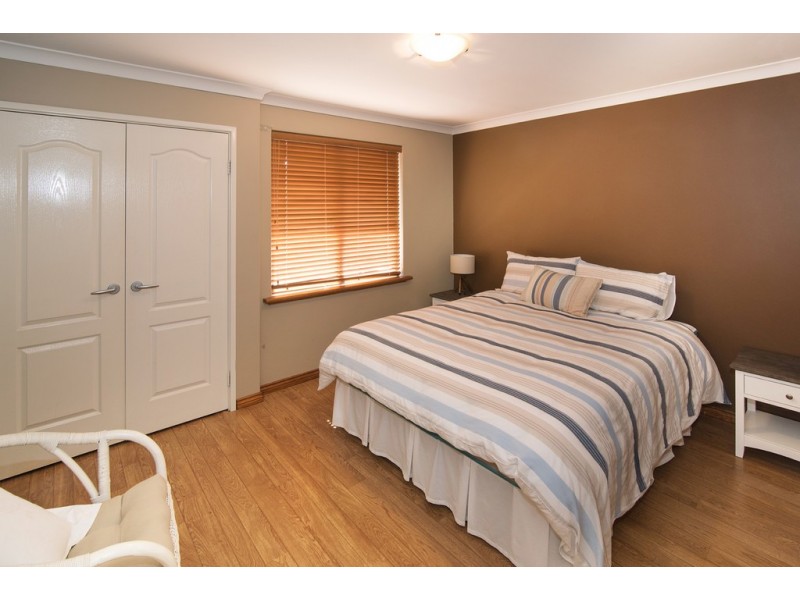 28 Kalgaritch Avenue, West Busselton WA 6280