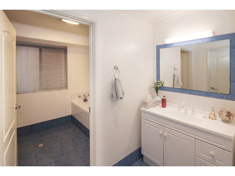 28 Kalgaritch Avenue, West Busselton WA 6280