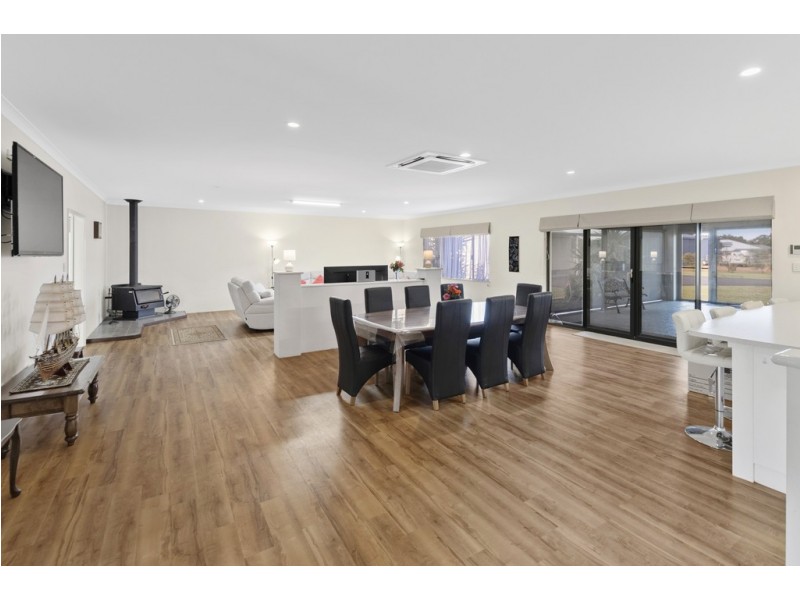 30 Peaceful Way, Ambergate WA 6280