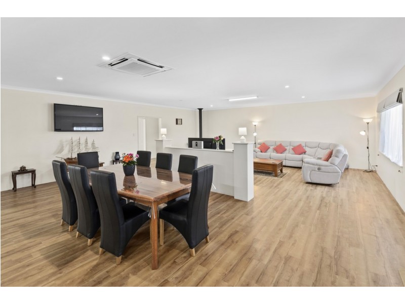 30 Peaceful Way, Ambergate WA 6280