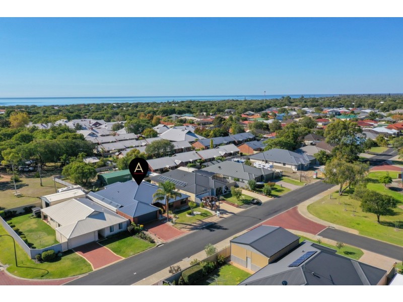 25 Currawong Drive, Broadwater WA 6280