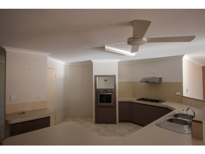 25 Currawong Drive, Broadwater WA 6280