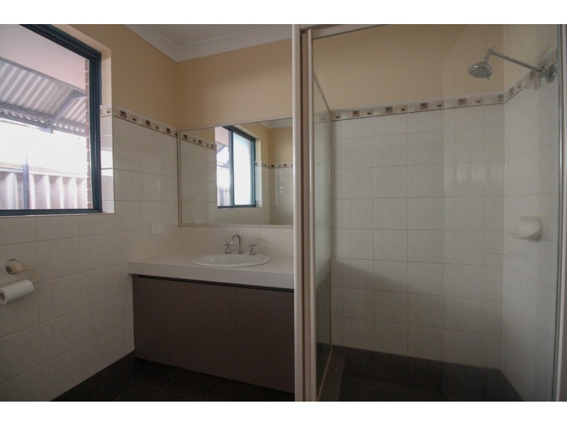 25 Currawong Drive, Broadwater WA 6280