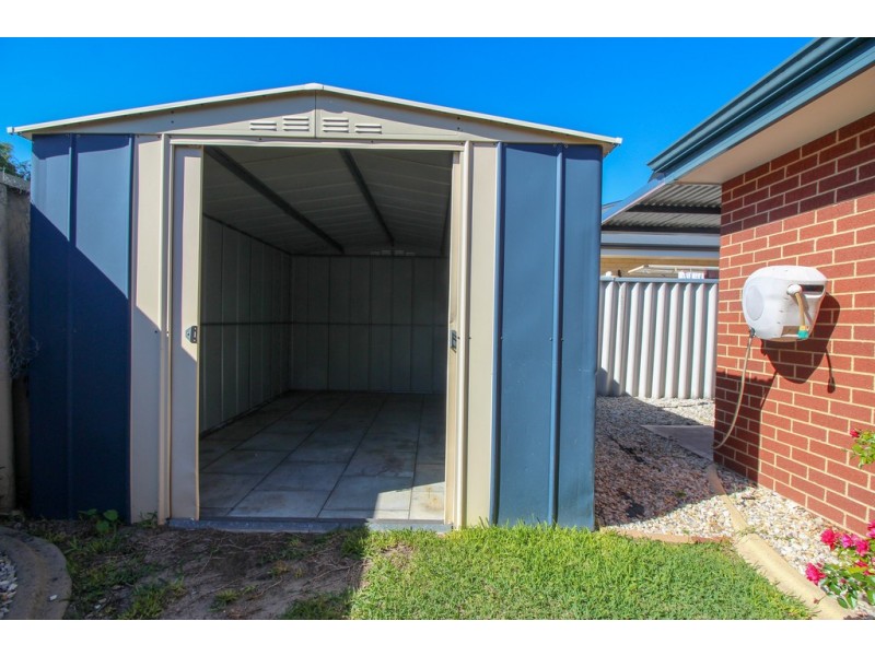 25 Currawong Drive, Broadwater WA 6280