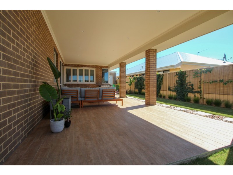 11 Rivergum Way, Glen Iris WA 6230