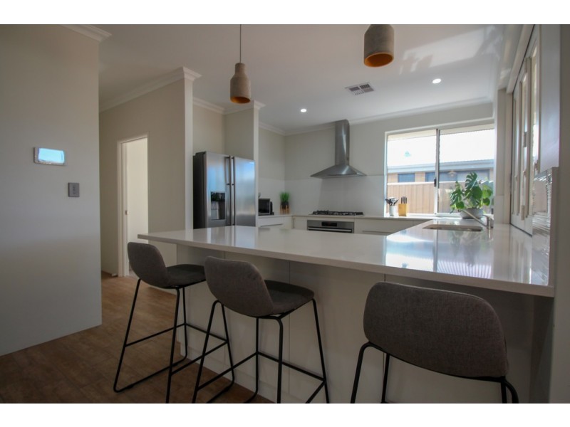 11 Rivergum Way, Glen Iris WA 6230