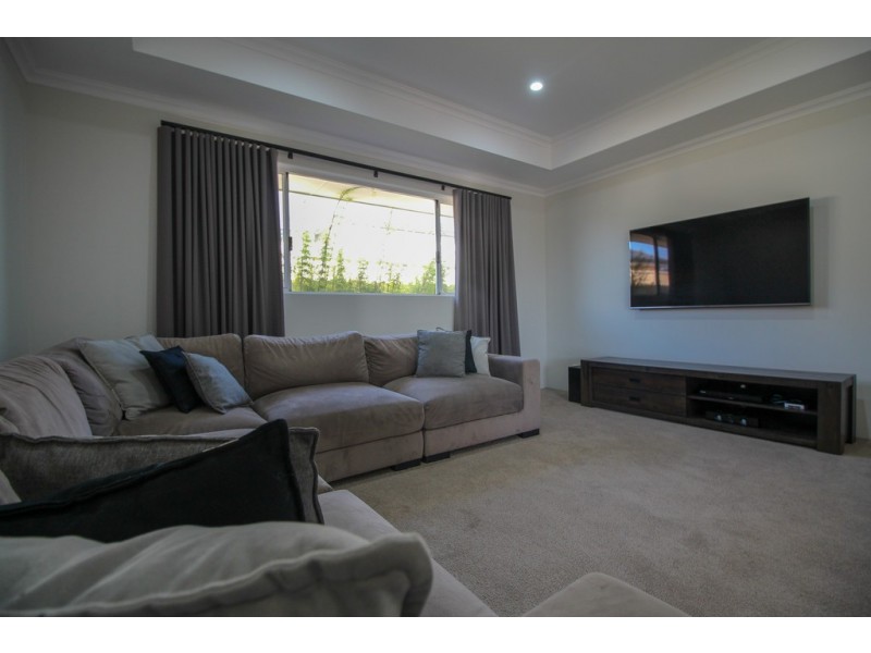 11 Rivergum Way, Glen Iris WA 6230