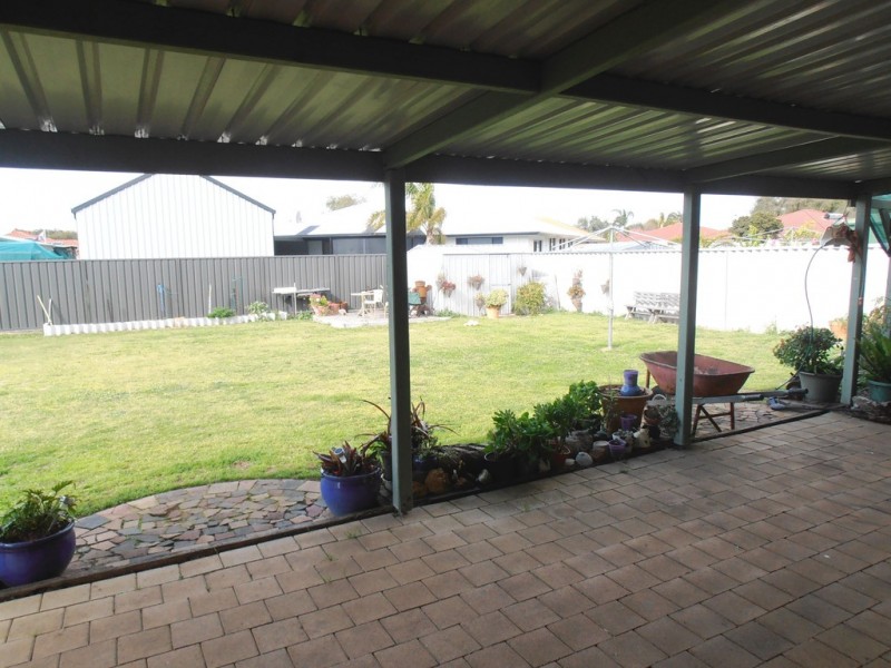 14 Silvergull Court, Geographe WA 6280