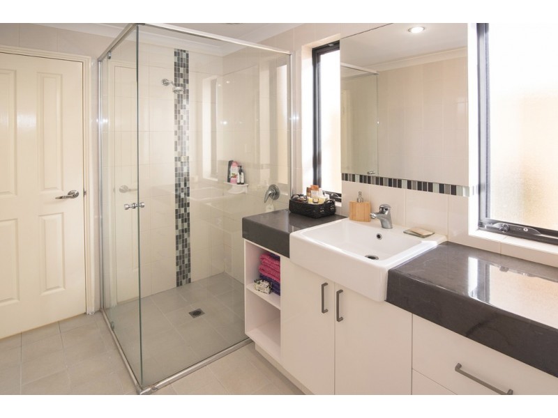 4 Anchor View, Geographe WA 6280