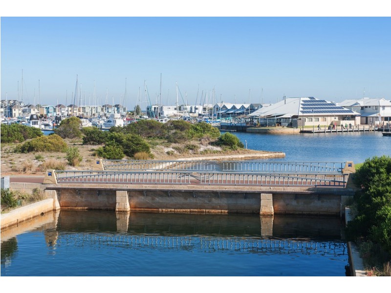 4 Anchor View, Geographe WA 6280