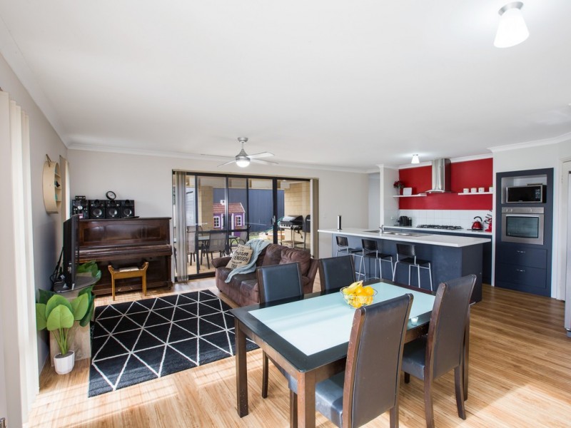 10 Waddingham Loop, Capel WA 6271