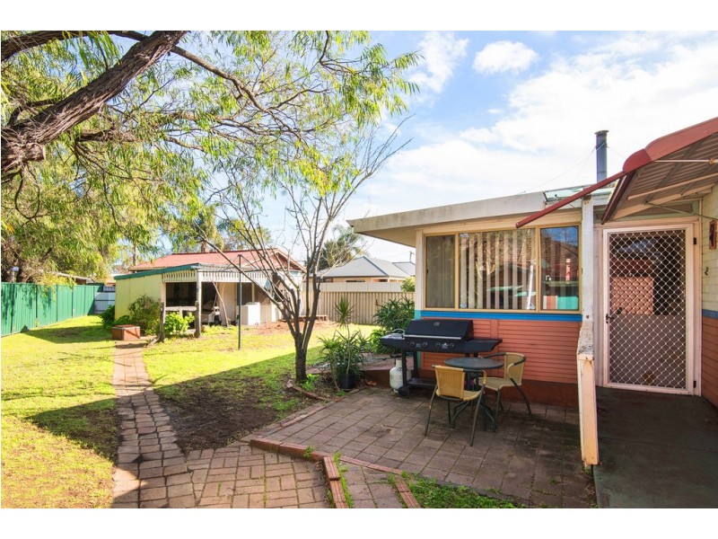 60 Causeway Road, Busselton WA 6280