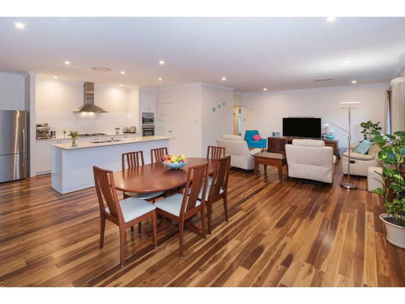21 Billabong Street, Yalyalup WA 6280