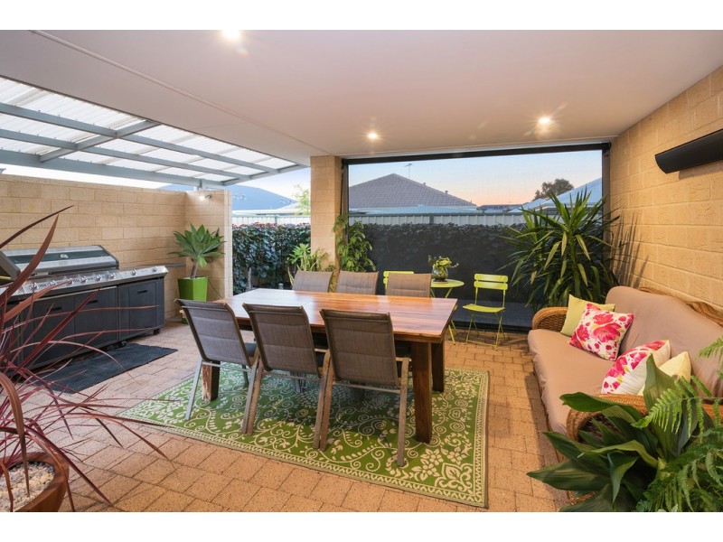 21 Billabong Street, Yalyalup WA 6280