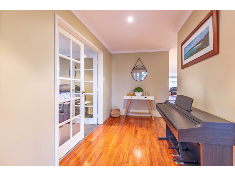 19 Marseilles Drive, Yalyalup WA 6280