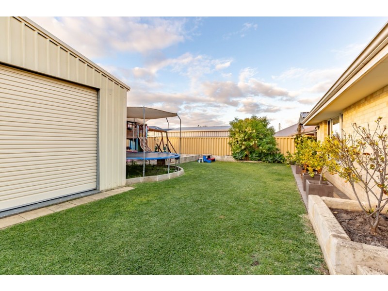 19 Marseilles Drive, Yalyalup WA 6280