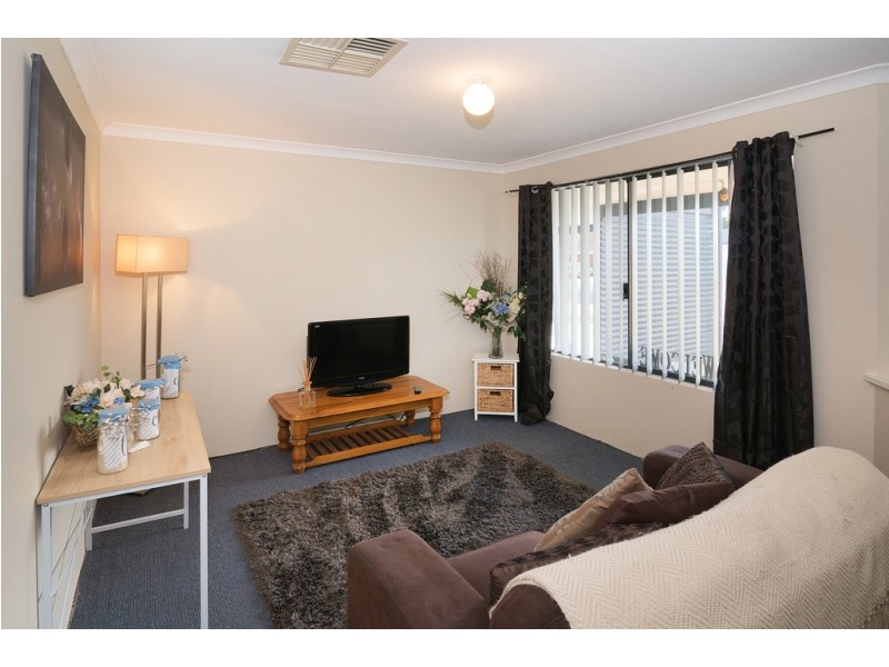 87 Clydebank Avenue, West Busselton WA 6280