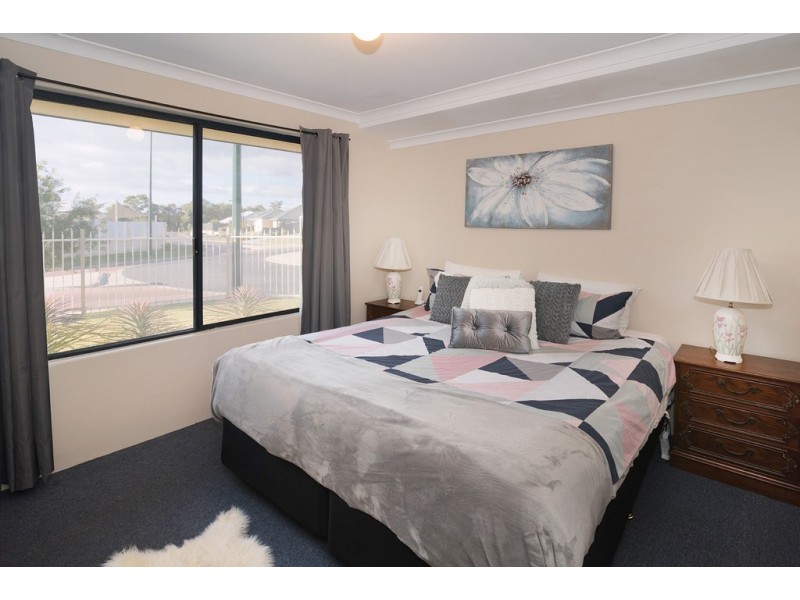 87 Clydebank Avenue, West Busselton WA 6280