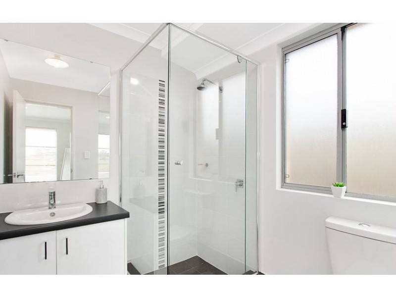 30 Amberjack Avenue, Kealy WA 6280