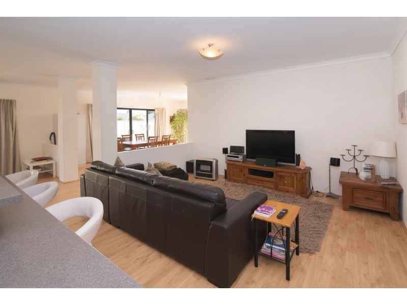 18 Monclair Circuit, Dunsborough WA 6281