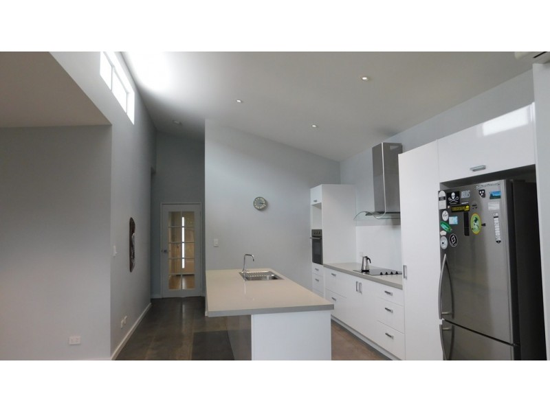 8/37 Village green, Margaret River WA 6285