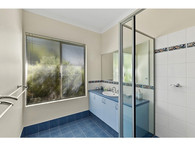 6 Angus Close, Bovell WA 6280