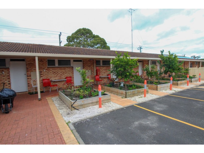 6 Pries Avenue, Busselton WA 6280