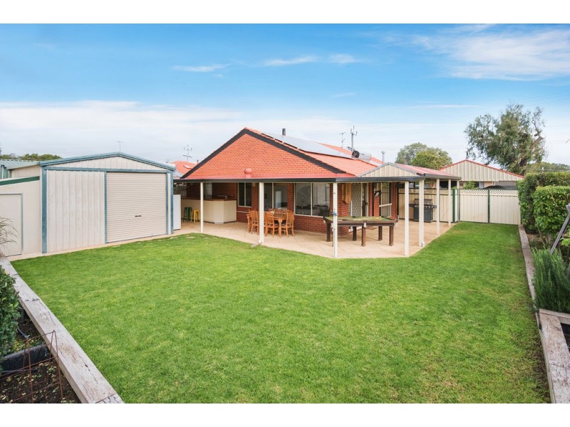 29 Johnston Avenue, West Busselton WA 6280