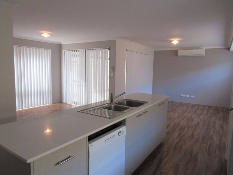 25 Alice Street, Yalyalup WA 6280