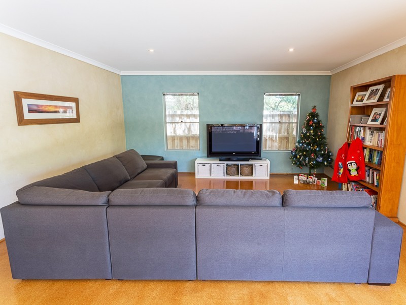 18 Village Green, Margaret River WA 6285