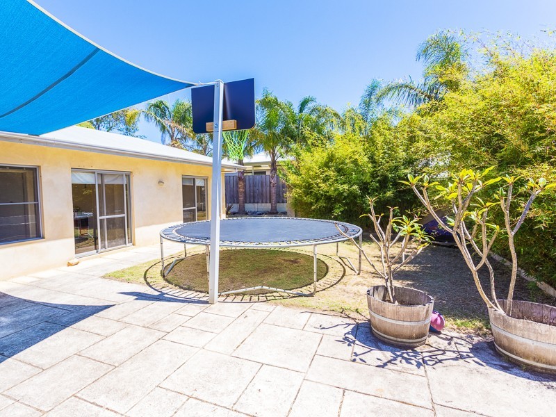 18 Village Green, Margaret River WA 6285